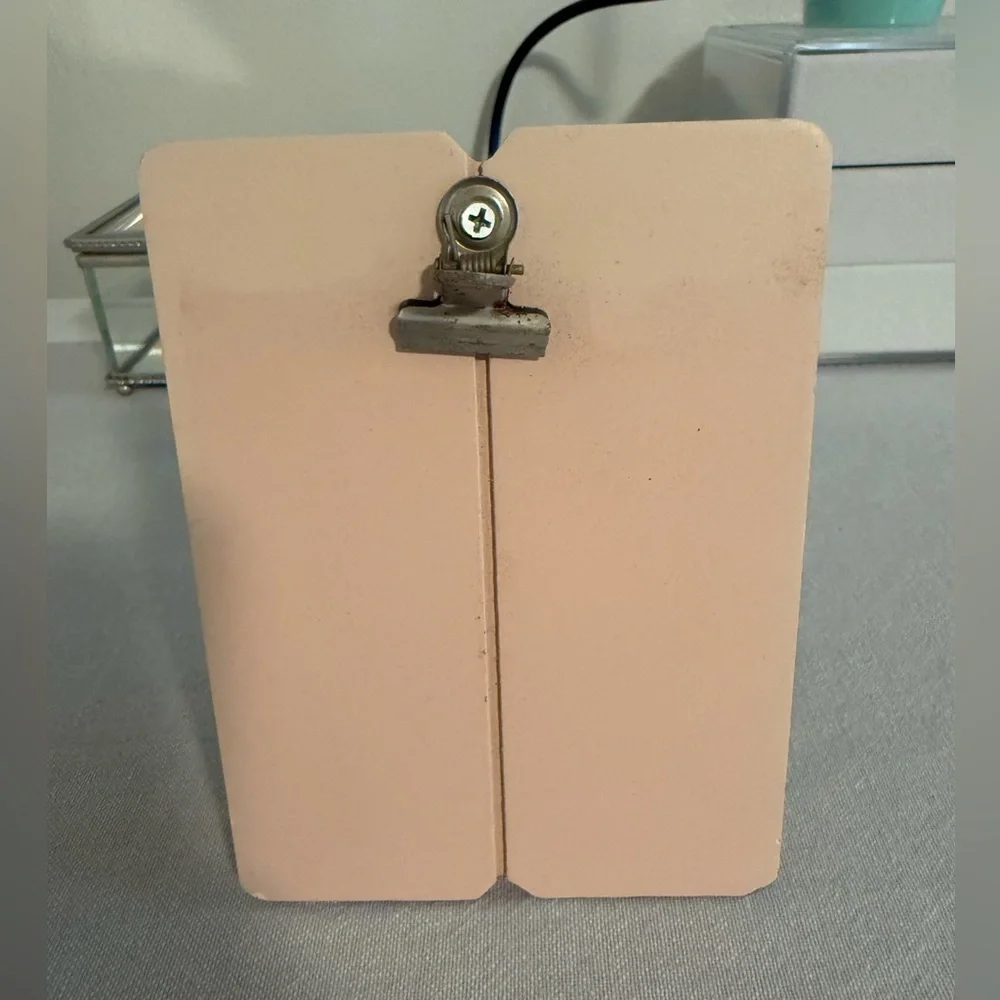 Pink Clipboard Picture Holder